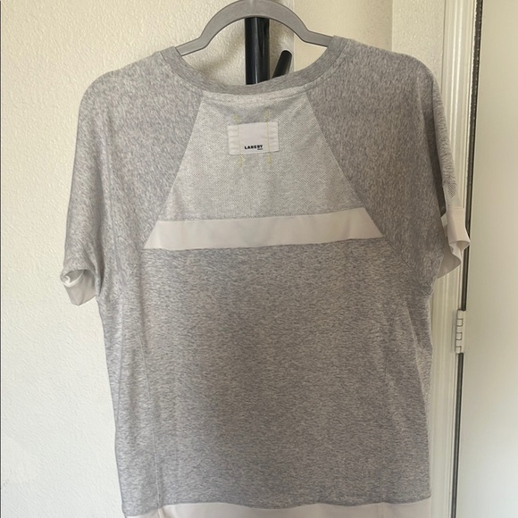 Lane By Sporty Gray and White Top - Picture 5 of 6